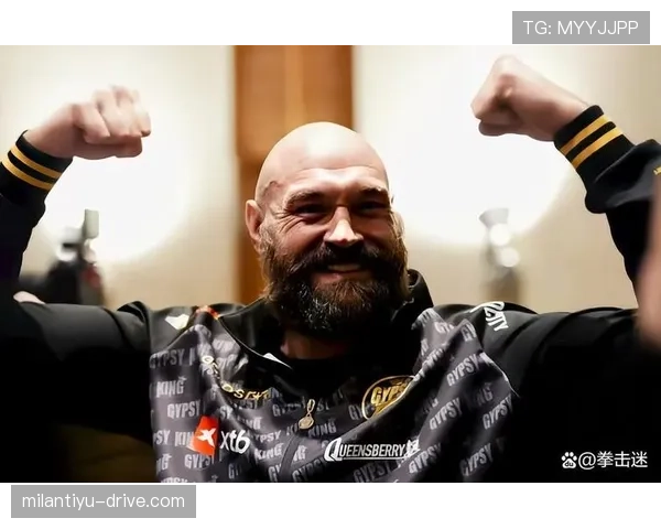 泰森·富里戴的那条金链子看着比我整套房还值，我现在是羡慕加心痛