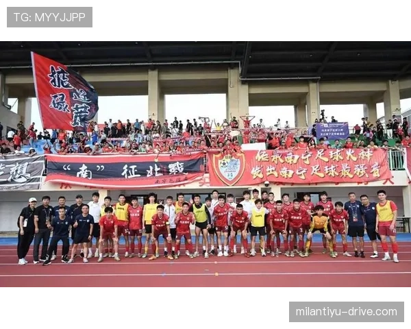 上海海港主场迎战泰山队，争冠关键战一触即发